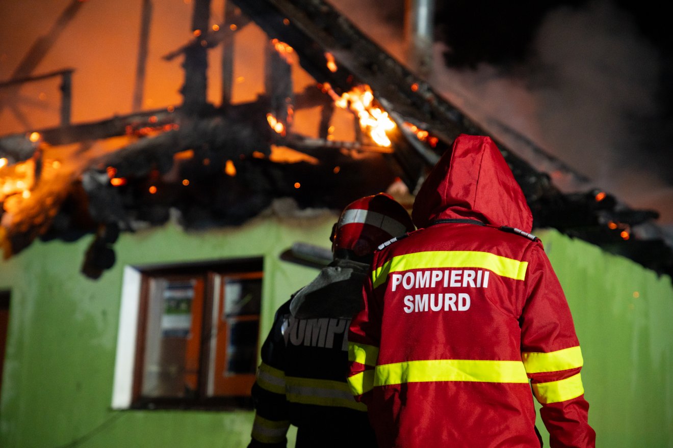 Egy 13 és egy 16 éves lány szenvedett égési sérüléseket. Képünk illusztráció • Fotó: Tuchiluș Alex