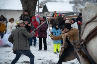 Felrázták az embereket, felelevenítették a farsangtemetés szokását Illyefalván