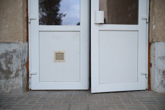 Rövidzárlat okozta füst keltett riadalmat egy tömbházban