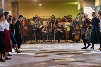 Helyszínt vált a sepsiszentgyörgyi táncház