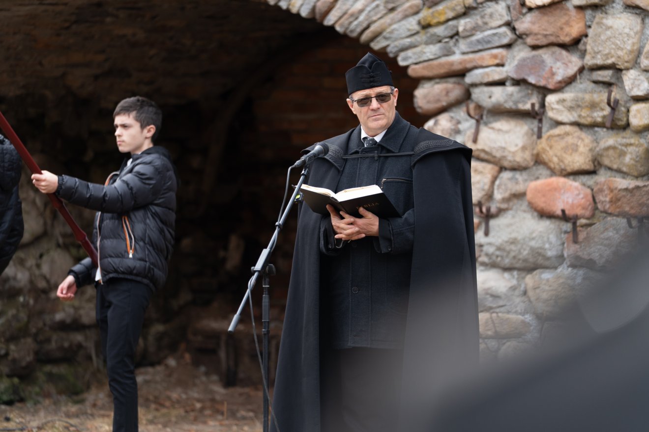 Hitért, reményért, békéért imádkozott Fekete Levente unitárius lelkész •  Fotó: Tuchiluș Alex