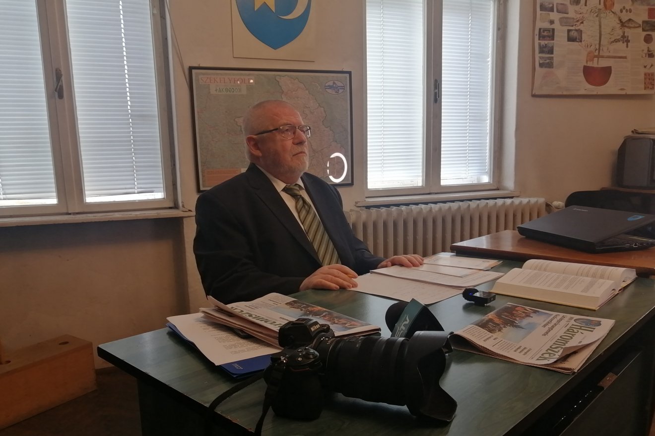 A Kohéziós politika a régiók egyenlőségéért és a regionális kultúrák fenntarthatóságáért nevű polgári kezdeményezés mától ismét az EB előtt, jelentette be Izsák Balázs SZNT-elnök