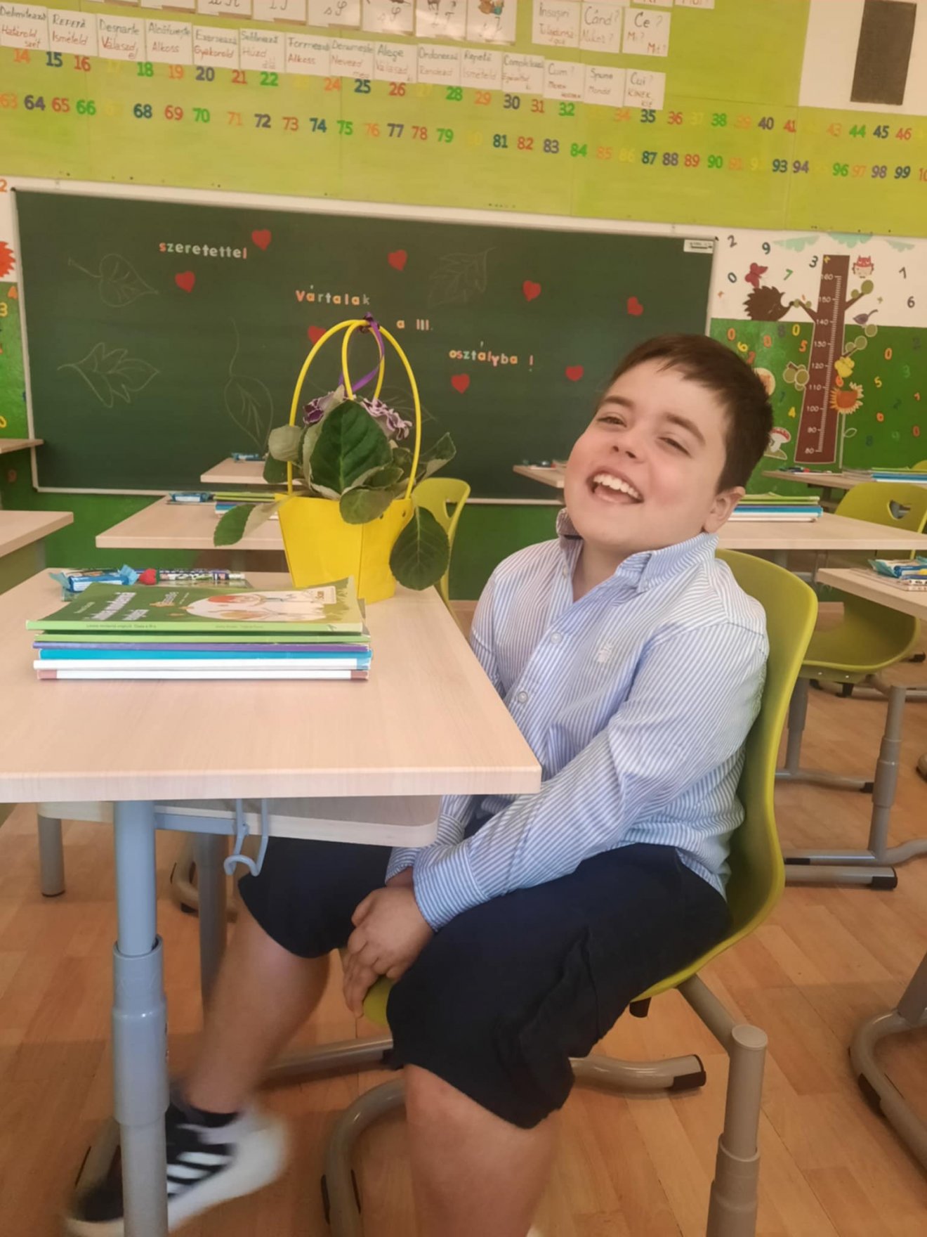 Egyre nehezebben megy a mozgás a Duchenne-szindrómás Tasnak •  Fotó: A Sebestyén család archívuma