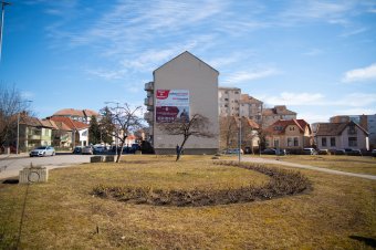 Helyére kerülhet idén a vitát kiváltó Petőfi-szobor újragondolt változata