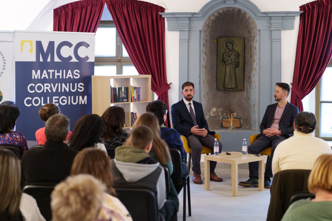 Tényekről és tévhitekről beszélgettek a Mathias Corvinus Collegium eseményén •  Fotó: Tuchiluș Alex