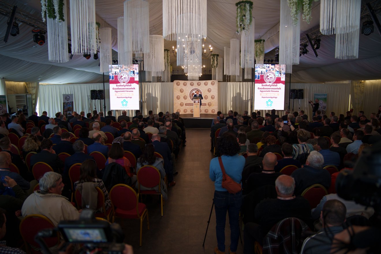 Fenntartható fejlődés a mezőgazdaságban az idei fórum fő témája •  Fotó: Tuchiluș Alex
