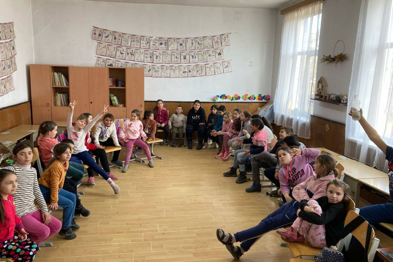 Kisborosnyói gyermekek egy evangelizációs alkalmon •  Fotó: Makkai Péter/Facebook