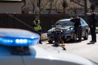 Motoros lelte halálát egy háromszéki autós balesetben