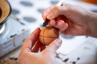 Tojásírással lehet hangolódni a húsvétra Székelyudvarhelyen