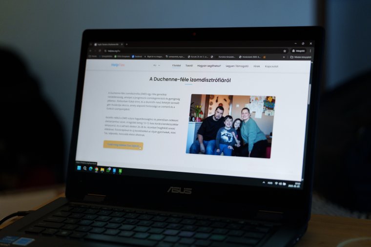 Adományokat gyűjt a Székely Mikó Kollégium a Duchenne-szindrómás Tasnak