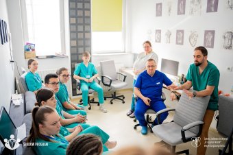 Diákok a Shadow programban: nincs az a kihívás, amely elrettentené őket az egészségügyi pályától