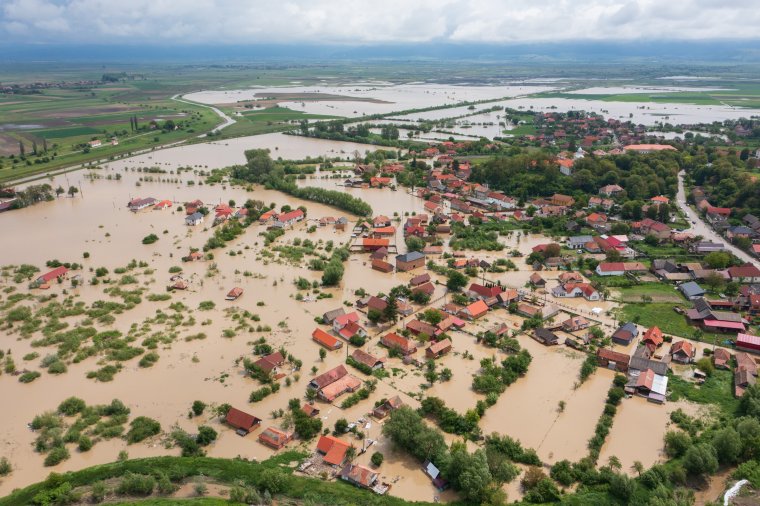 Nagyborosnyón átvágtak egy gátat, hat szivattyú dolgozik folyamatosan