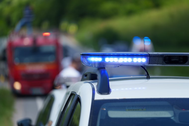 Három autó ütközött Sepsikőröspatak közelében, az egyik jármű felborult