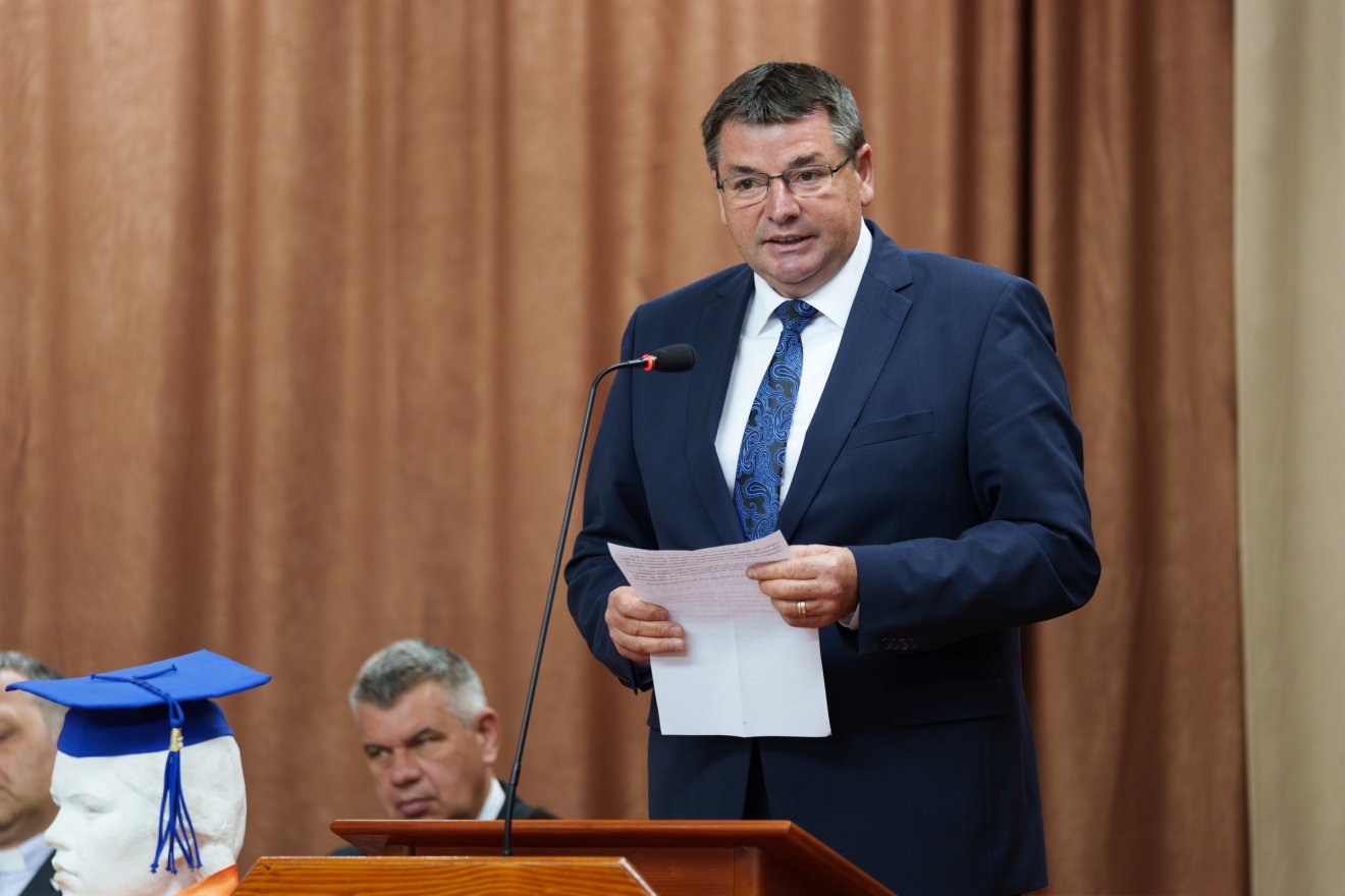 Sepsiszentgyörgy szellemi életében fontos szerepe volt a közigazgatás szaknak, hangsúlyozta Ráduly István kormánymegbízott •  Fotó: Tuchiluș Alex