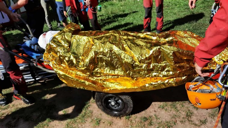 Legalább húsz métert zuhant egy turista a Vargyas-szorosban, helikopterrel szállították kórházba