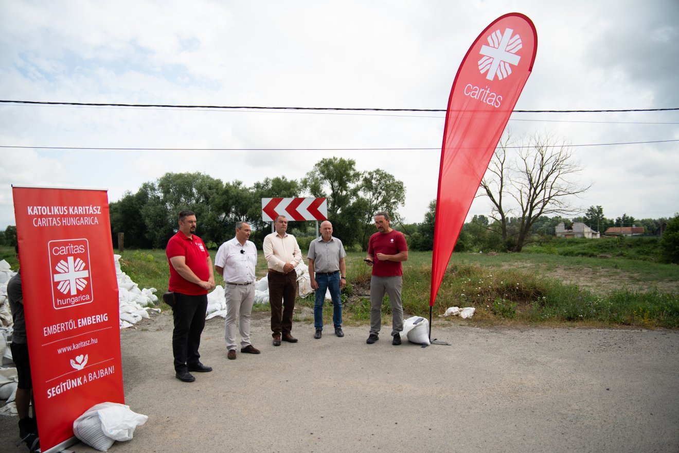 A szervezetek képviselői és az érintett községek polgármesterei gyűltek össze •  Fotó: Tuchiluș Alex