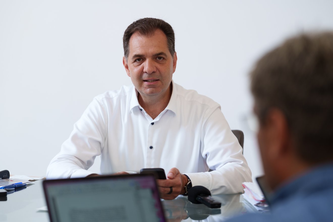 Antal Árpád: elsősorban az államigazgatást kellene karcsúsítani, csak utána a helyi közigazgatást, mert az úgy lenne igazságos •  Fotó: Tuchiluș Alex