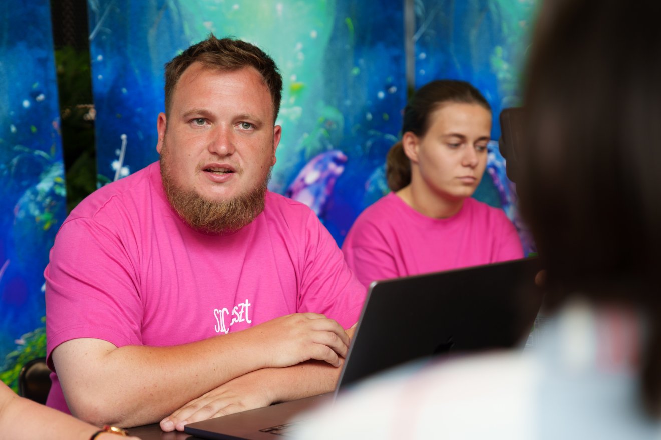 Antal Balázs: csaknem 100 önkéntes, 30 szervező alkotja az idei fesztivál motorját •  Fotó: Tuchiluș Alex