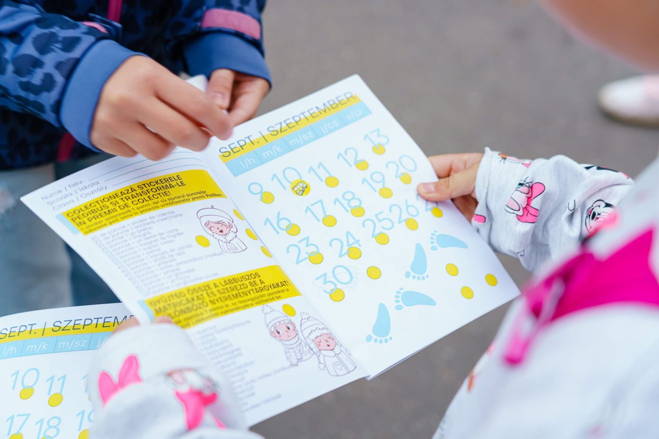 Táborozás, mozijegy, étkezés, gyógytorna is szerepel az idei nyeremények között •  Fotó: Lábbusz/Pedibus/Facebook