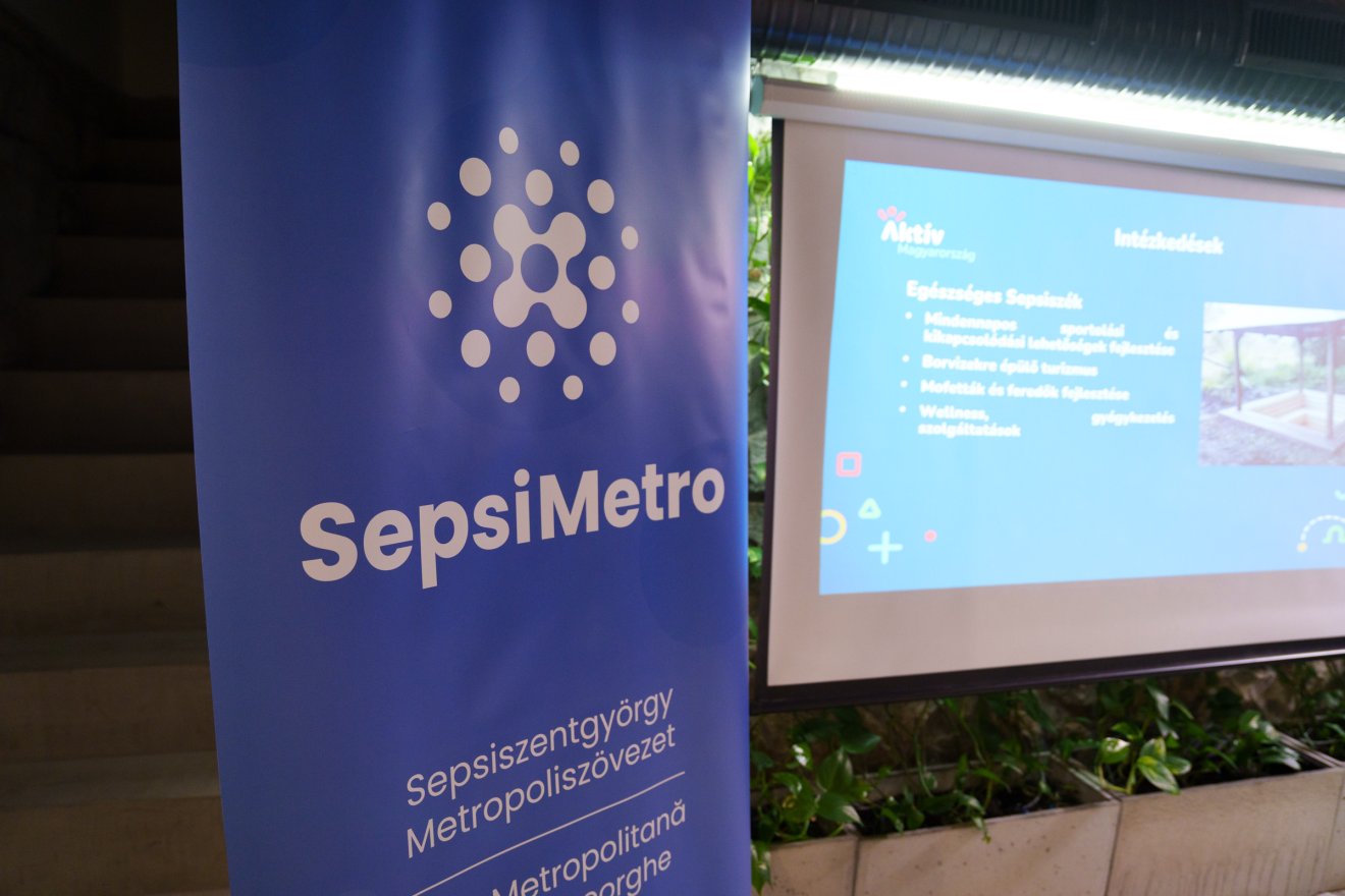 Hozzunk létre egy fair play-alapon működtetett turisztikai közösséget –javasolta László Endre, a Székelyföldi Turisztikai Desztinációs Menedzsment Klaszter elnöke, az engedély nélkül működő szálláshelyek és idegenvezetők apropóján •  Fotó: Tuchiluș Alex