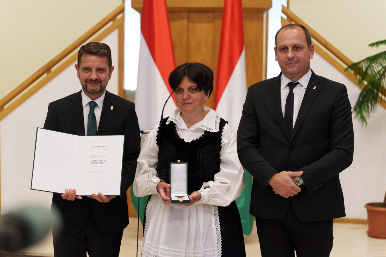 Nagy Veres Hajnal lelkipásztor a szórványban végzi áldozatos munkáját •  Fotó: Tuchiluș Alex