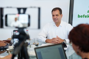 Az aktív lakosság jelentős hányada nem itt fizet adót