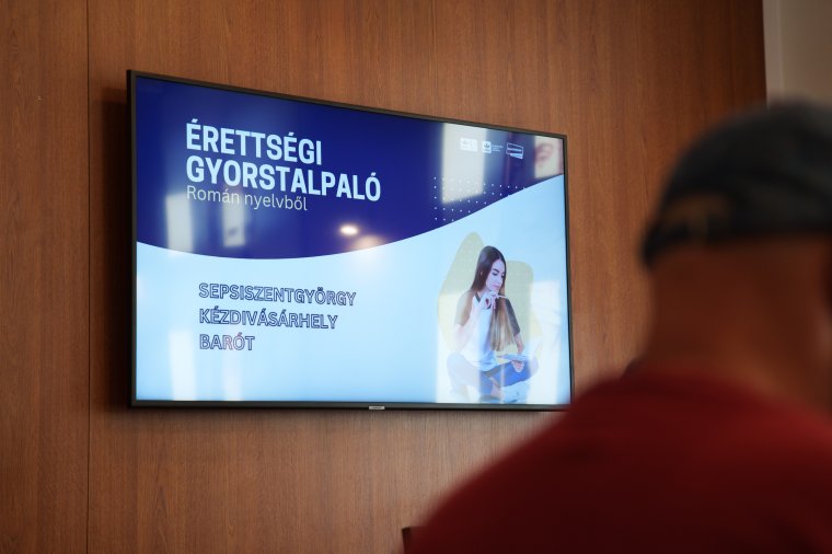 Ingyenes felkészítő a román érettségire: több száz magyar diáknak biztosítanak lehetőséget