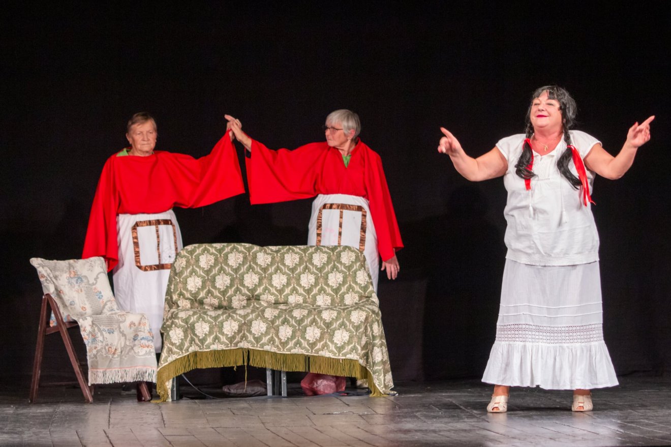 Jókedvű, derűs társaság gyűlt össze •  Fotó: Tibodi Ferenc / Gyulafehérvári Caritas