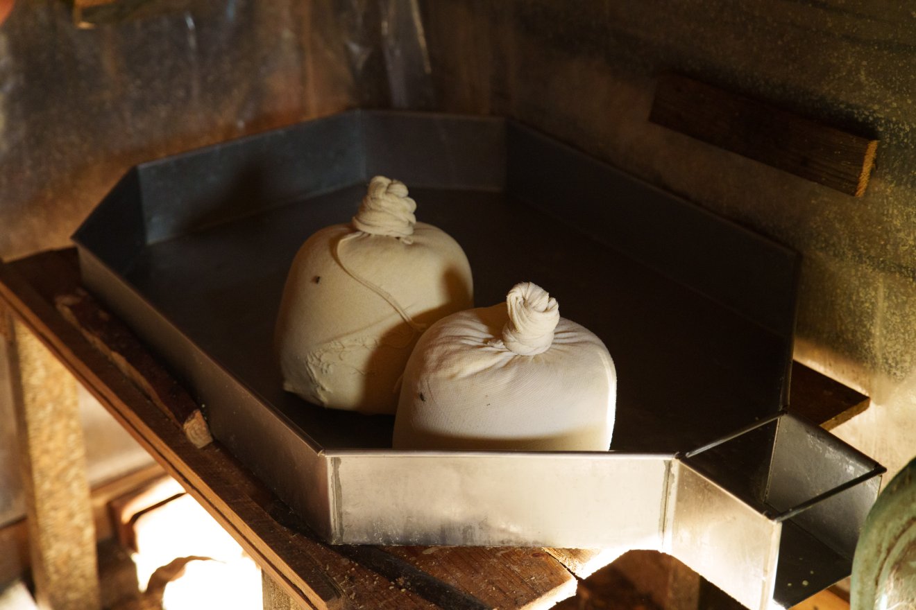 Készül az orda &bullet;  Fotó: Tuchiluș Alex