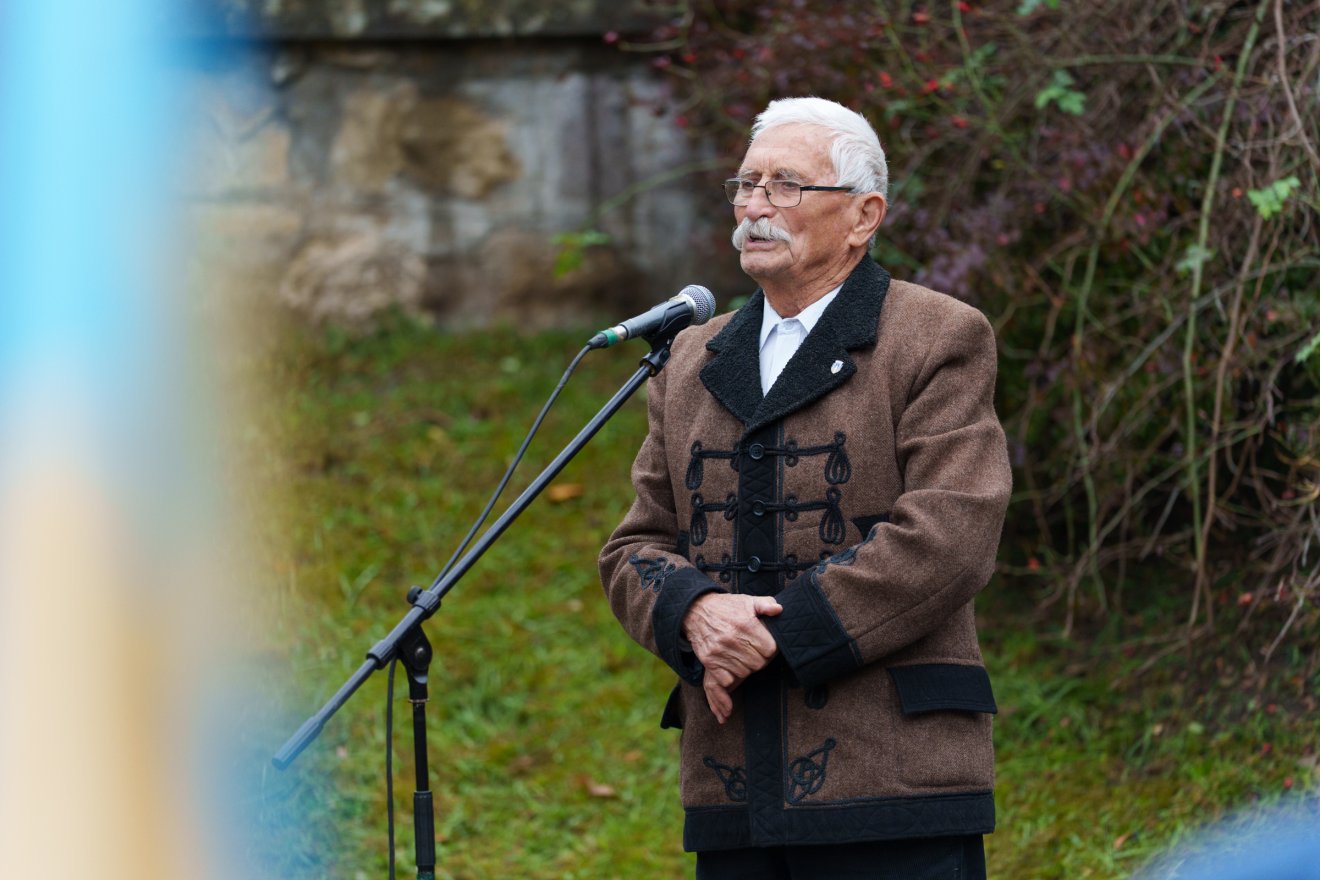 Balázs Antal idézte fel a nemzet hőseinek tiszteletére létrehozott emlékpark születését •  Fotó: Tuchiluș Alex