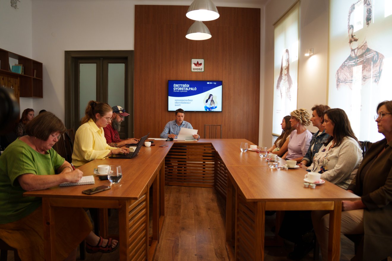 A felkészítőkre az idei, valamint a tavalyi tanév végzőseit várják •  Fotó: Tuchiluș Alex