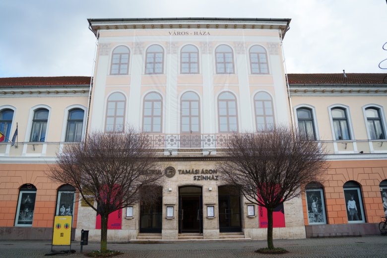 Százmillió lejes hitel a sepsiszentgyörgyi színház felújítására