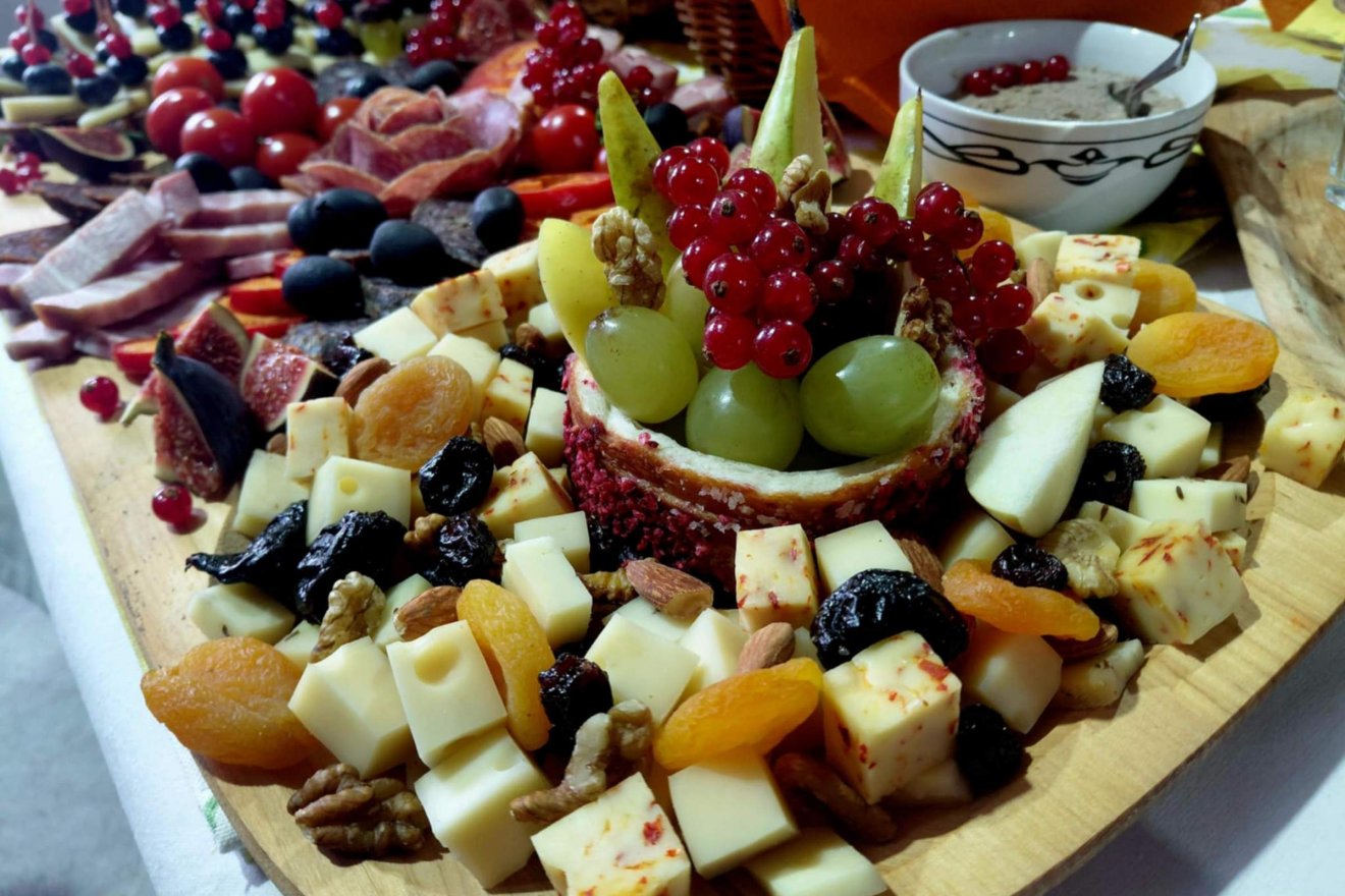 Mustárosék csapatának asztala •  Fotó: Bodor Tünde