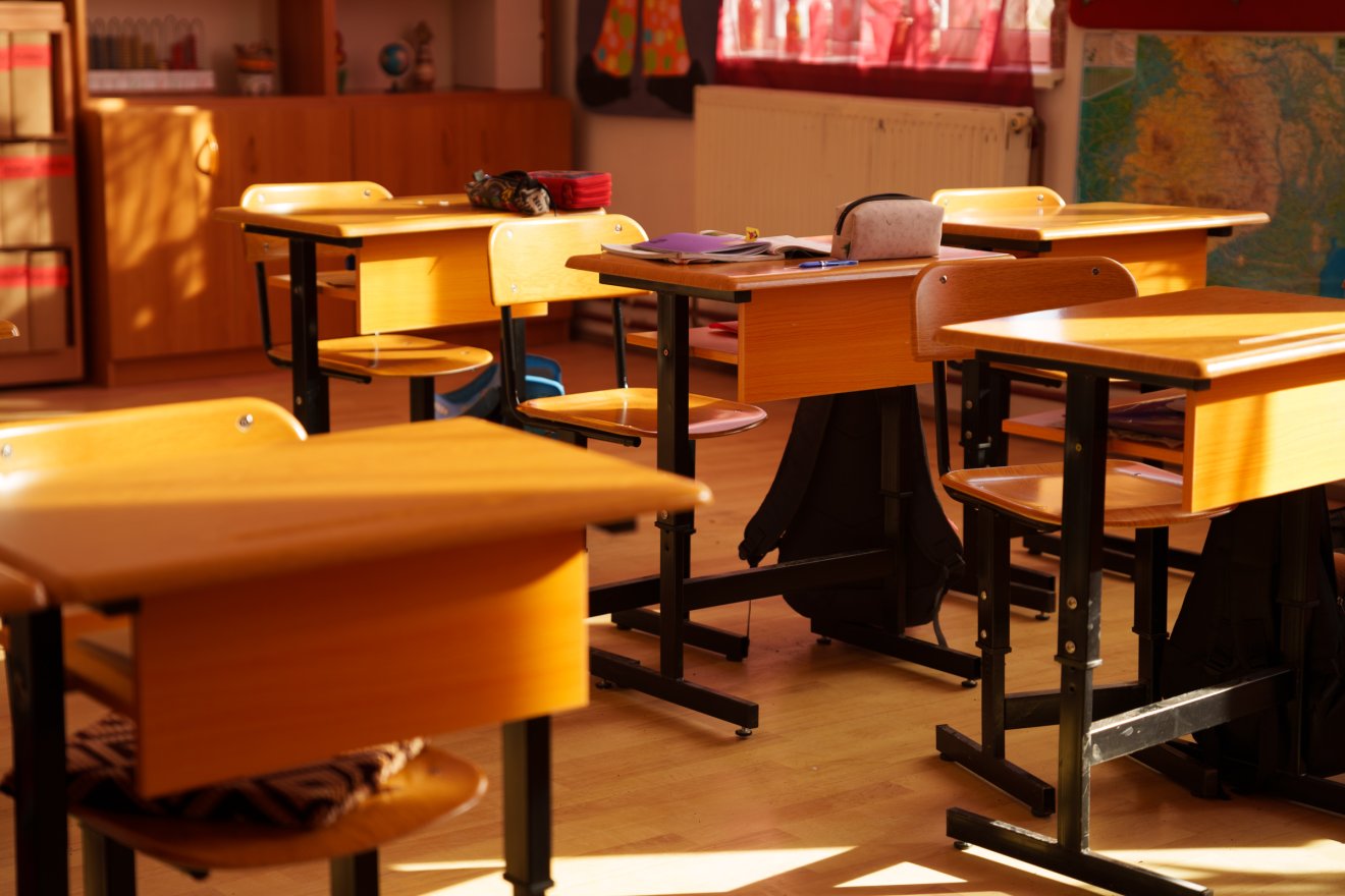 Sosem késő visszaülni az iskolapadba, ha szükség van rá &bullet;  Fotó: Tuchiluș Alex