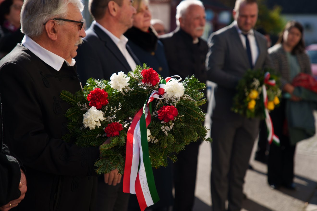 A megtorlásokat elszenvedők ma már nyolcvan éven felüliek, de nem felejtenek •  Fotó: Tuchiluș Alex