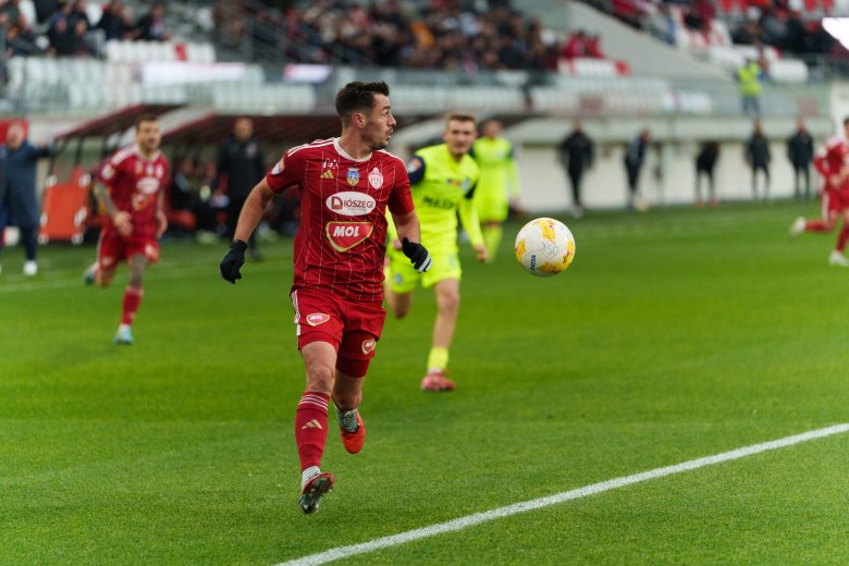 Felfigyeltek a bombaformában lévő csatárra: Heras góljaival a hónap csapatába lőtte magát