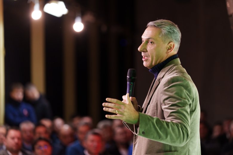 Lázár János Sepsiszentgyörgyön: a cél, hogy a vesztes magyarság száz év után a sikeresek táborát gyarapítsa