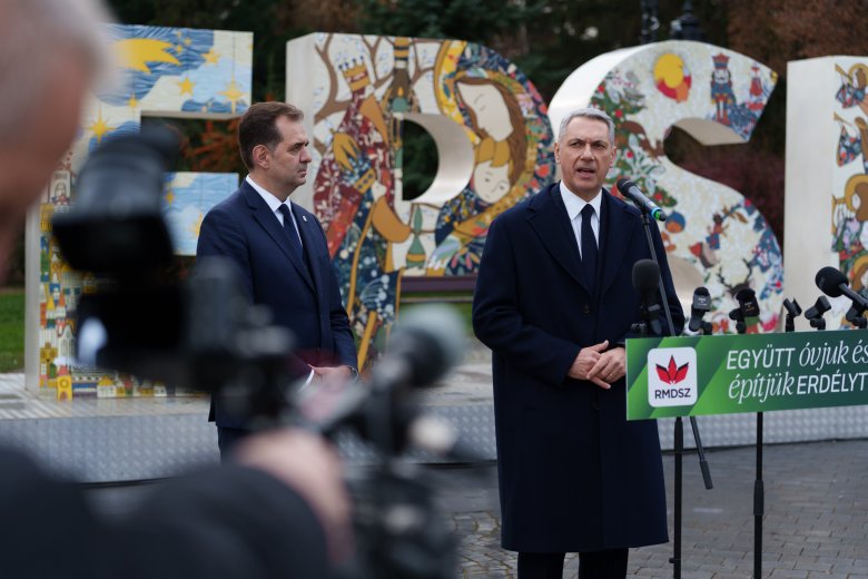 Nem kis ajándékkal érkezett Sepsiszentgyörgyre Lázár János miniszter