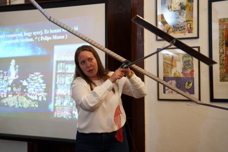 Repülőmodellezés szívvel-lélekkel: Biró Tamara útja a sikerig