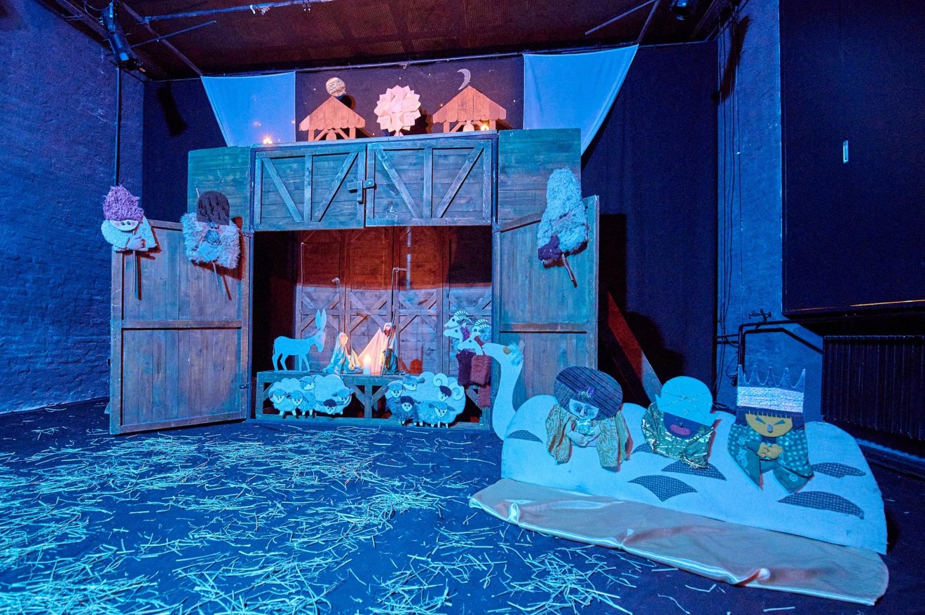 A Betlehem című angyaljátékot még Nagy-Kopeczky Kálmán rendezte, most újra műsoron • Fotó: Cimborák Bábszínház/Facebook