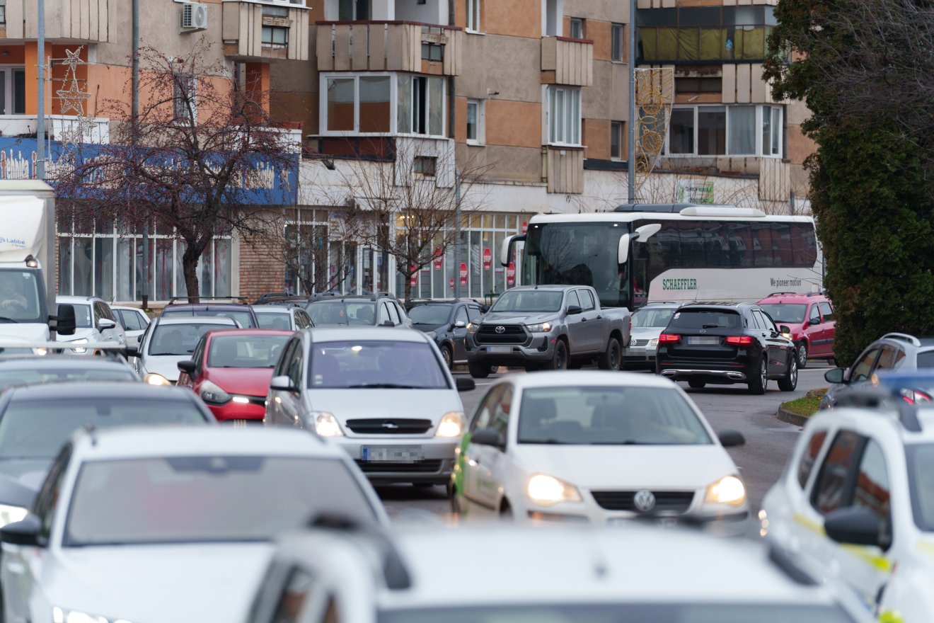 Nem csak a gépjárművek és motorkerékpárok, hanem az alkatrészek és tartozékok kereskedelme is nőtt • Fotó: Tuchiluș Alex