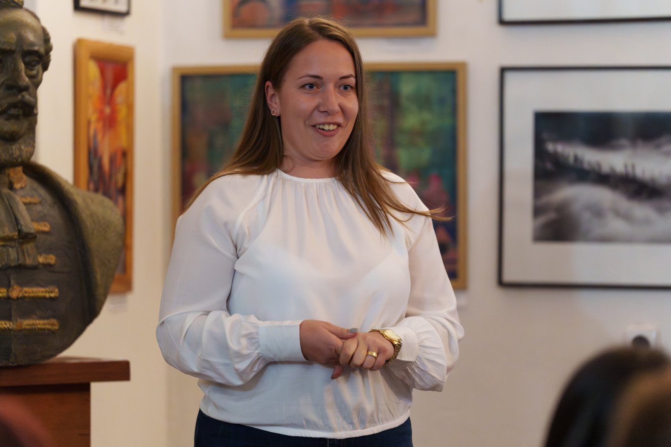 Meglátása szerint a sportág kiöregedőben van, ezért fontos lenne, hogy minél több fiatalhoz jusson el, mennyire különleges is a repülőmodellezés •  Fotó: Tuchiluș Alex