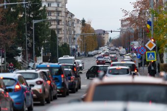 Kevesebb új autót értékesítettek, de továbbra is a Dacia vezet Romániában