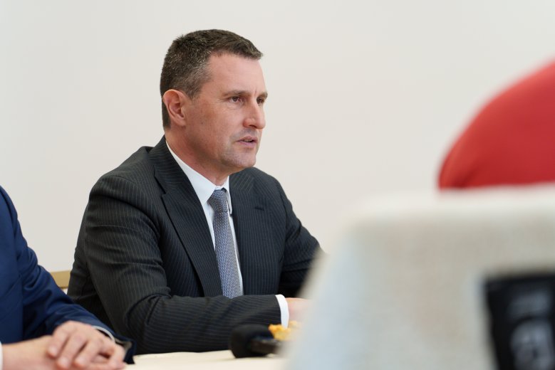 Tánczos elárulta, mikor gondolkodik el az RMDSZ a kormányból való kilépésen