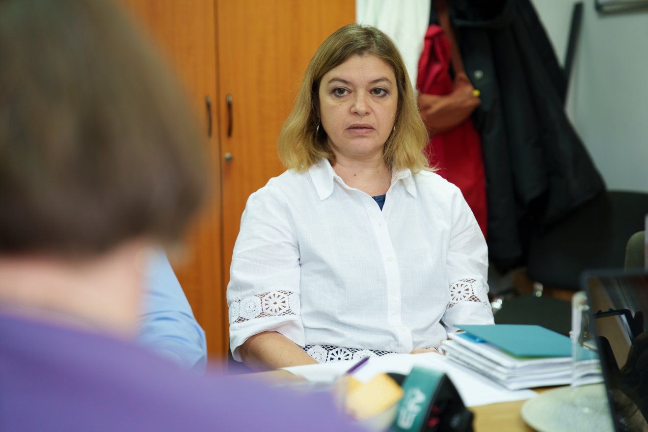 Szász Katalin Melinda rámutatott: az új szolgáltatással szakszerűbben tudják kezelni a bejelentéseket &bullet;  Fotó: Tuchiluș Alex