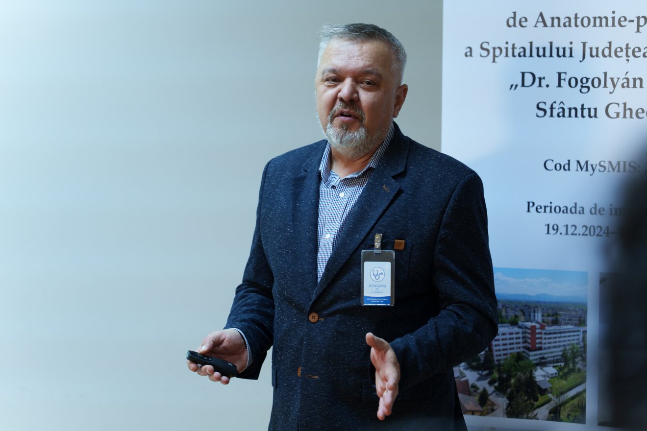 Stan Octavian osztályvezető főrorvos rámutatott: a fejlesztéssel mérsékelhető a környező klinikai központokra nehezedő nyomás &bullet;  Fotó: Tuchiluș Alex