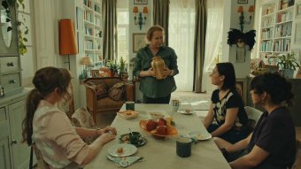 Román városokban is vetítenek népszerű magyar családi vígjátékokat