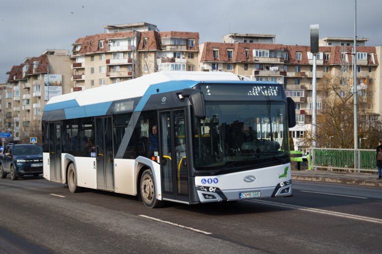 Sepsiszentgyörgy tömegközlekedésében jól jön az elektromos flotta a gázolajár ellen