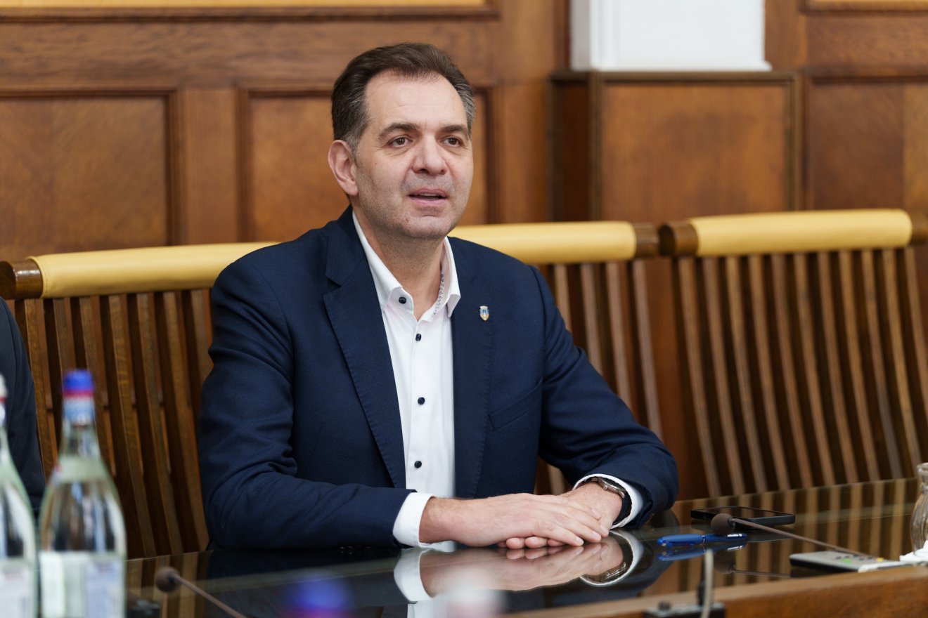 Több évtizedes politikai és önkormányzati pályafutása legmozgalmasabb hetén van túl Antal Árpád, Sepsiszentgyörgy polgármestere &bullet;  Fotó: Tuchiluș Alex