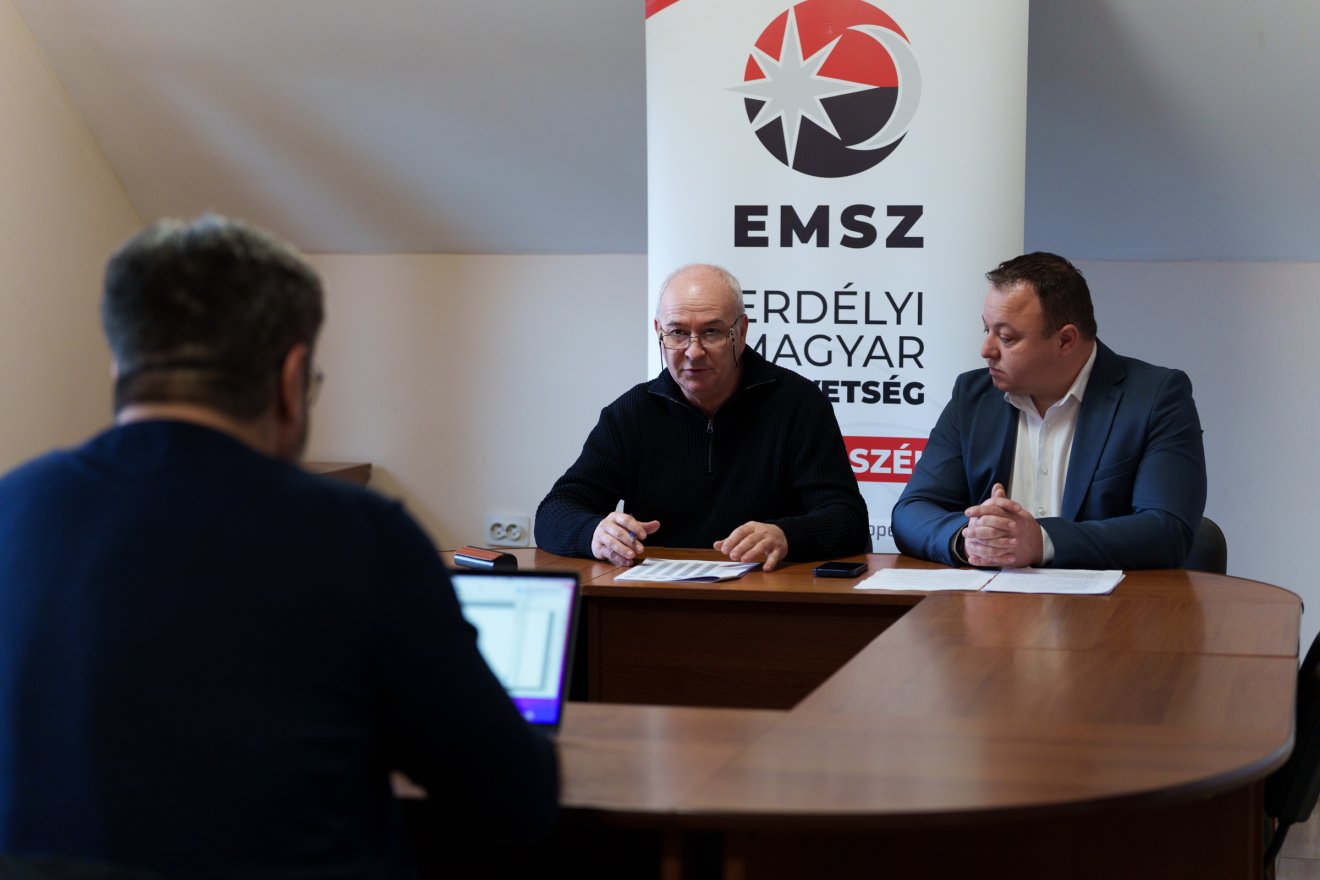 Az EMSZ szerint a teherautók esetében bevezetett 50 százalékos adóemelés végzetes lehet a fuvarozó cégekre nézve &bullet;  Fotó: Tuchiluș Alex